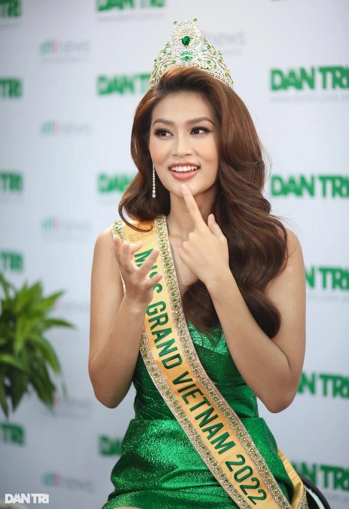 Hoa hậu Việt thời chưa nổi tiếng: Bán hàng online, đi làm giúp việc-3