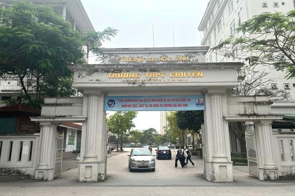 Nữ sinh lớp 10 tự vẫn, phụ huynh khóc ngất, đau lòng quá!-1