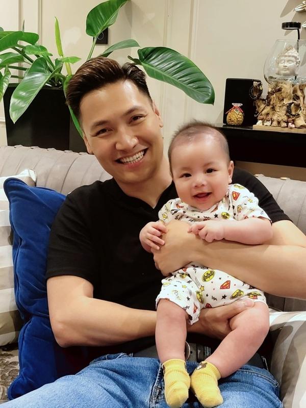 Bị mỹ nam khác chiếm sóng nhưng vì sao Mạnh Trường vẫn thấy vui?-4