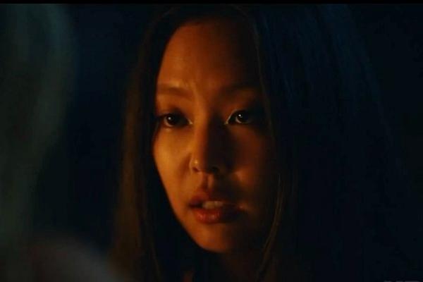 Phim The Idol của Jennie có quá nhiều cảnh nóng-4