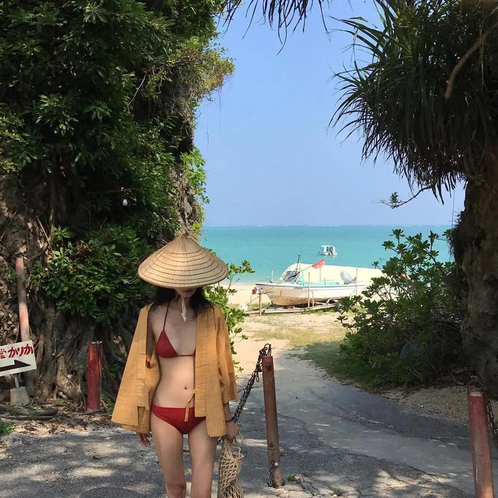 Bí quyết có ảnh đi biển đẹp của thiên thần ăn xin xứ Hàn-1