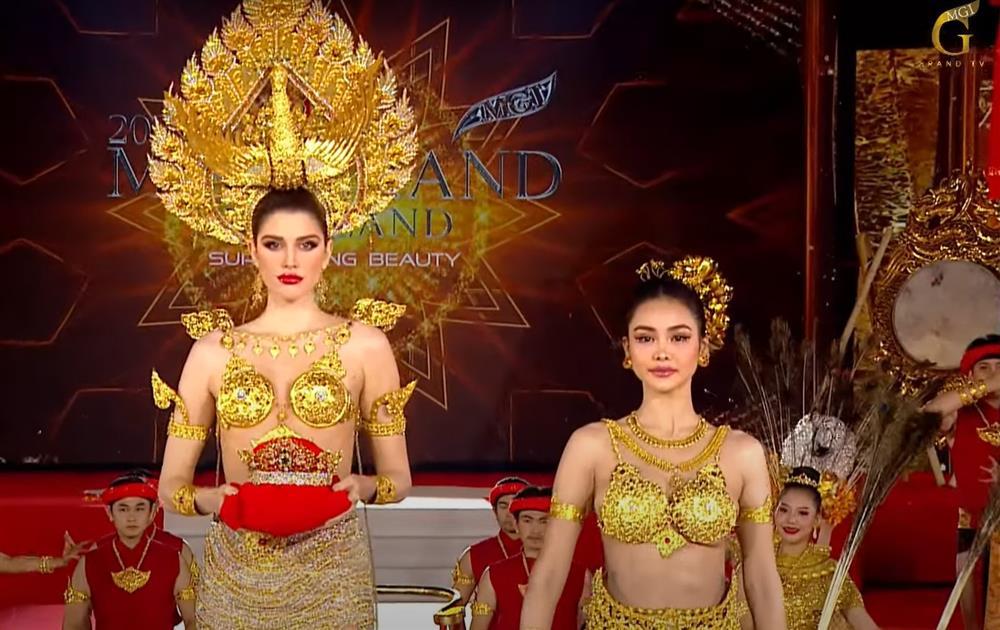 Hoa hậu Hòa bình Thái Lan bị chê lép vế khi đứng cạnh Hoa hậu đẹp nhất thế giới-5