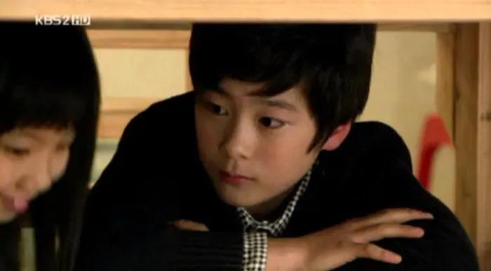 Ngậm ngùi nhìn lại loạt ảnh Moonbin thời còn đóng Vườn Sao Băng-4