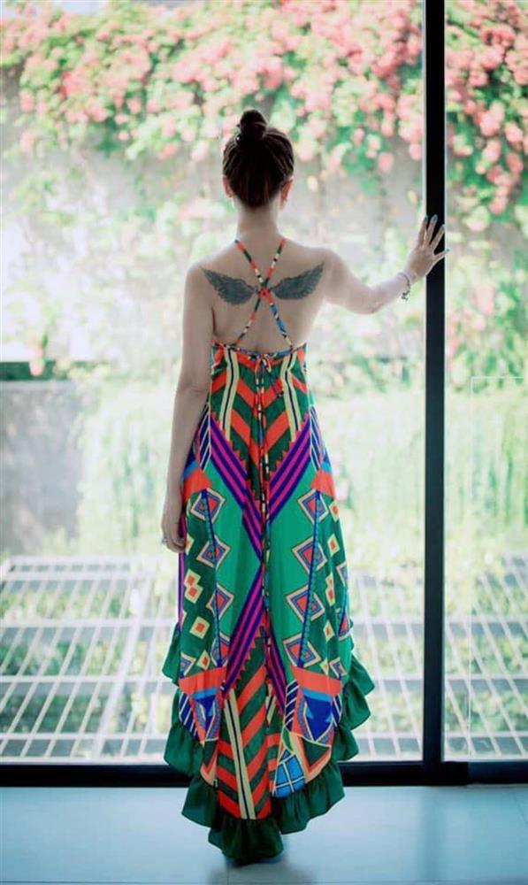 Vân Hugo kiên trì độ dáng sau sinh, lấy lại đường cong hình thể quyến rũ-2