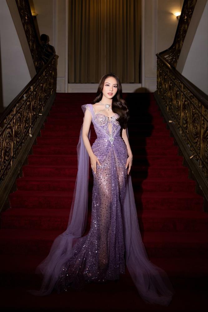 Hoa hậu Mai Phương đụng hàng Miss Universe: Ai được đánh giá cao hơn?-1