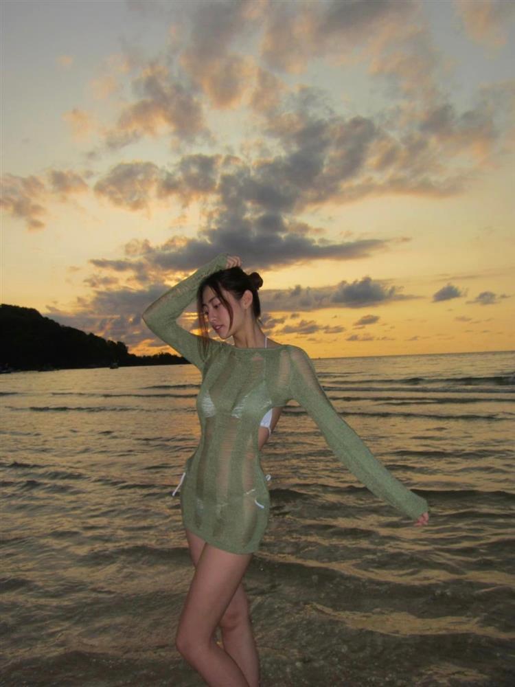 Dàn Hoa hậu đọ dáng đồng hồ cát: Thùy Tiên, Đỗ Thị Hà khiến fan trầm trồ-5