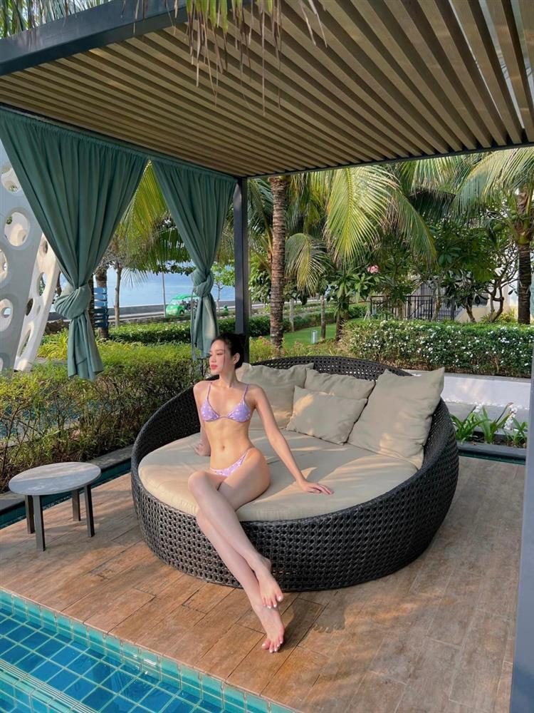 Dàn Hoa hậu đọ dáng đồng hồ cát: Thùy Tiên, Đỗ Thị Hà khiến fan trầm trồ-10