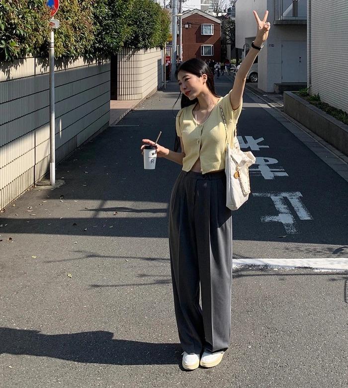 10 cách mặc quần ống rộng sành điệu khi đi du lịch-3