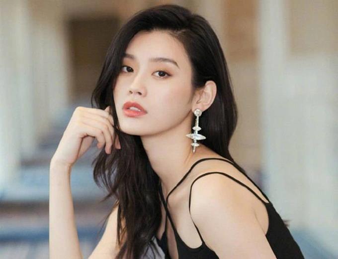 Trước khi lấy ái nữ tỷ phú, tài tử Đậu Kiêu dính tin đồn hẹn hò em dâu-5