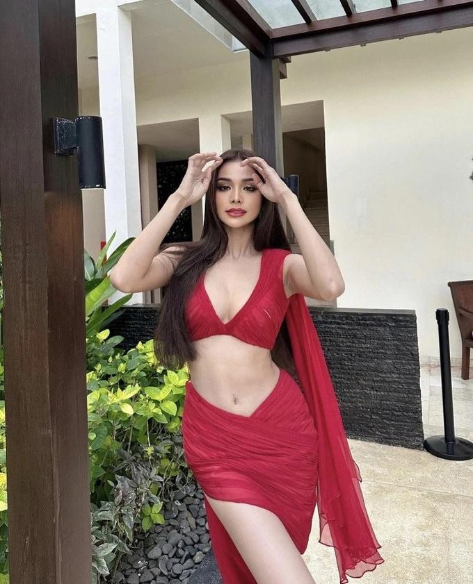 Nhiệm kỳ thị phi của hoa hậu Engfa Waraha-8