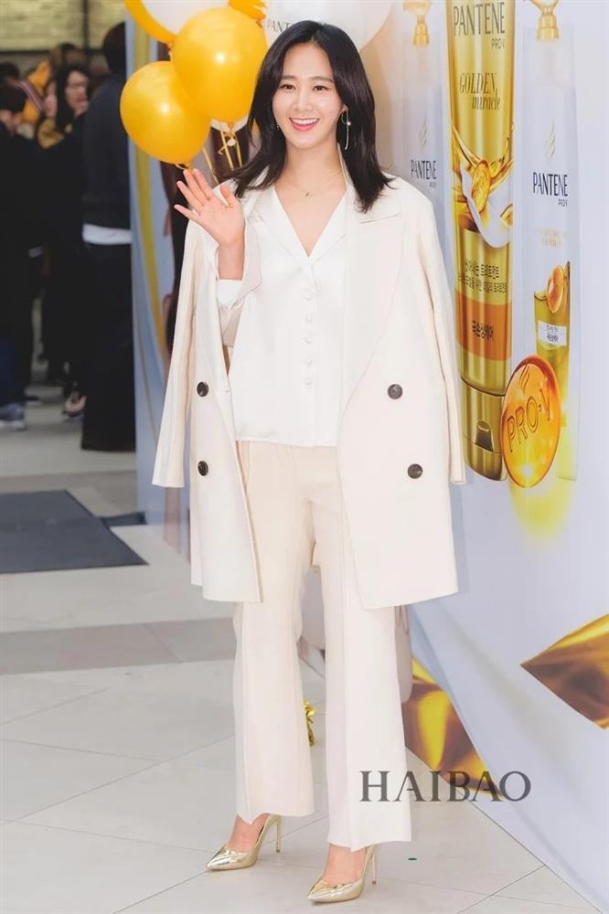 Công thức hack dáng với quần ống rộng giống sao Hàn-5