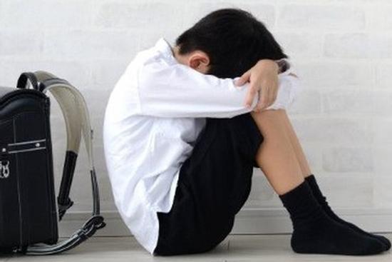 '4 năm cấp 2 của tôi khủng khiếp hơn tầng cuối cùng của 9 tầng địa ngục'