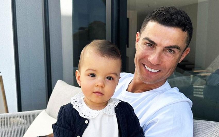 Ronaldo vướng nghi án trục trặc với người mẫu Tây Ban Nha-2