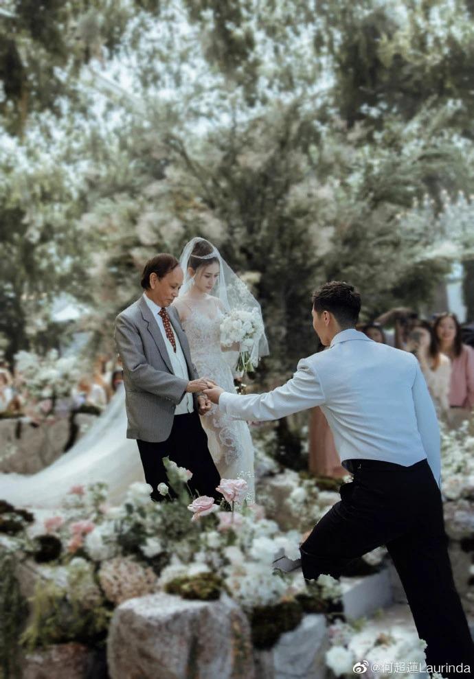 Vợ chồng son Hà Siêu Liên - Đậu Kiêu trong ống kính team qua đường-8