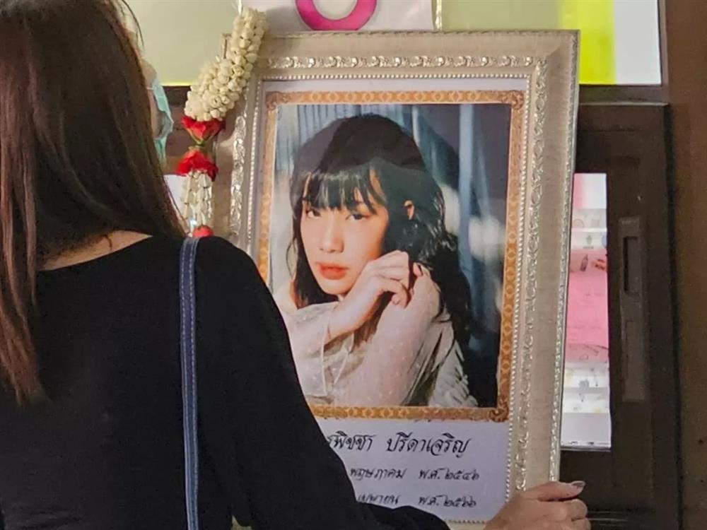 Công bố nguyên nhân nữ ca sĩ 19 tuổi tử vong, cha mẹ gục ngã-5