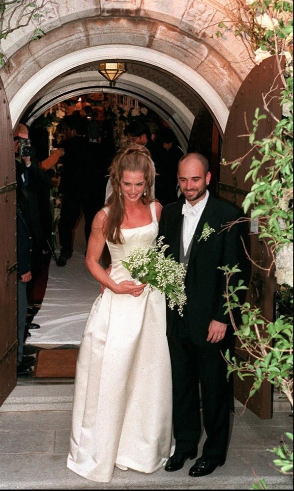 Sự nghiệp mỹ nhân đóng cảnh nóng từ năm 11 tuổi-9