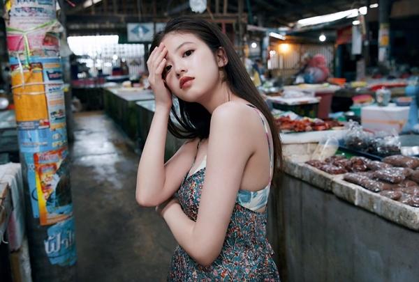 Vẻ gợi cảm của nữ diễn viên đang gây sốt ở Nhật Bản-19