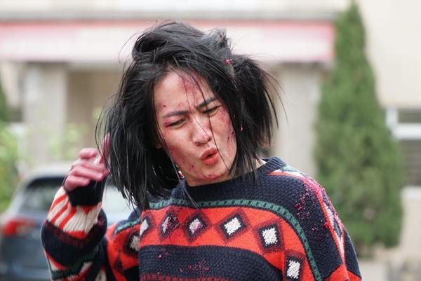 Thanh Hương diễn hăng trát thanh long đầy mặt, hạt chui vào tai Minh Cúc-3