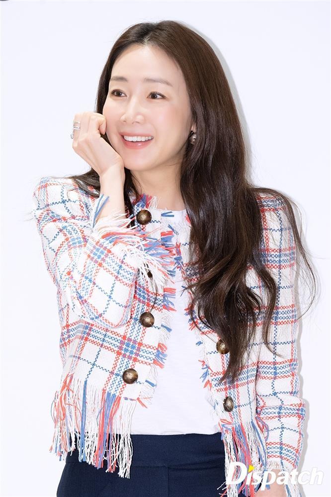 Mỹ nhân Bản Tình Ca Mùa Đông hiếm hoi xuất hiện-1