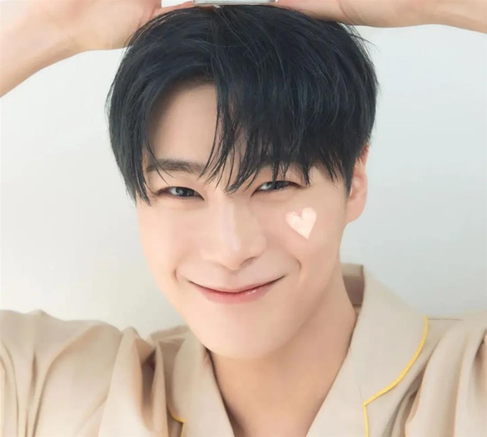 Clip nhảy See tình của Moonbin (Astro) trước khi qua đời gây sốt-1