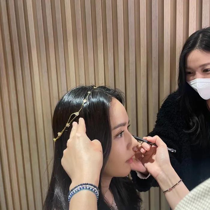 Góc nghiêng đỉnh cao của Han Ga In ở tuổi 41-4