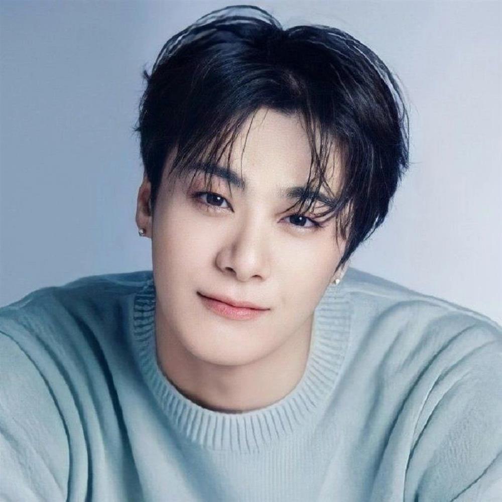 Clip nhảy See tình của Moonbin (Astro) trước khi qua đời gây sốt-4