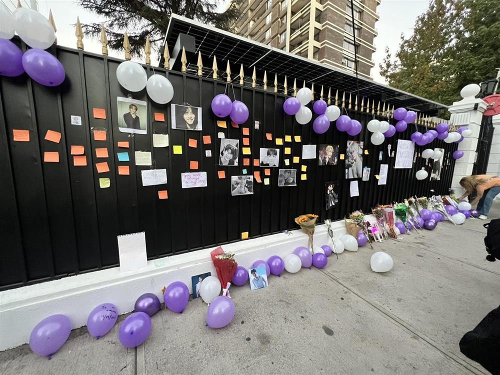 Hình ảnh đầu tiên chuẩn bị tang lễ ca sĩ Moonbin qua đời ở tuổi 25-3