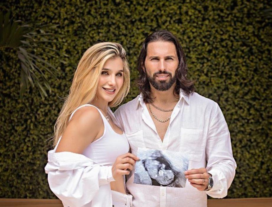 Tự tin gene đẹp, người đàn ông rao bán phôi thai giá 2 triệu USD-4