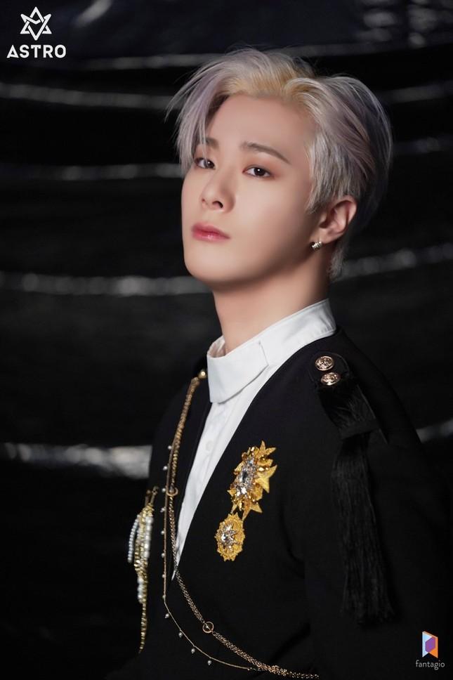 Nam idol K-Pop vừa qua đời từng đóng trong phim có Nhã Phương đóng chính-1