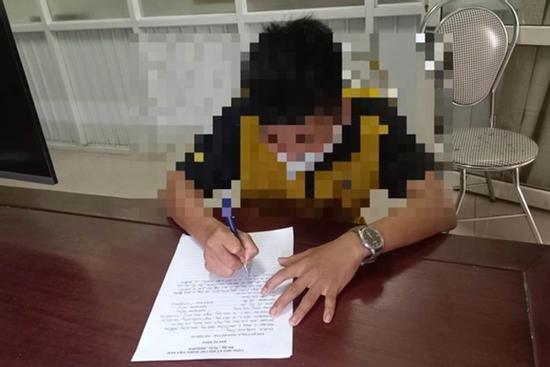 Vụ ô tô đi rửa, hôm sau bị vứt ở bãi rác: Nam nhân viên 16 tuổi khai gì?