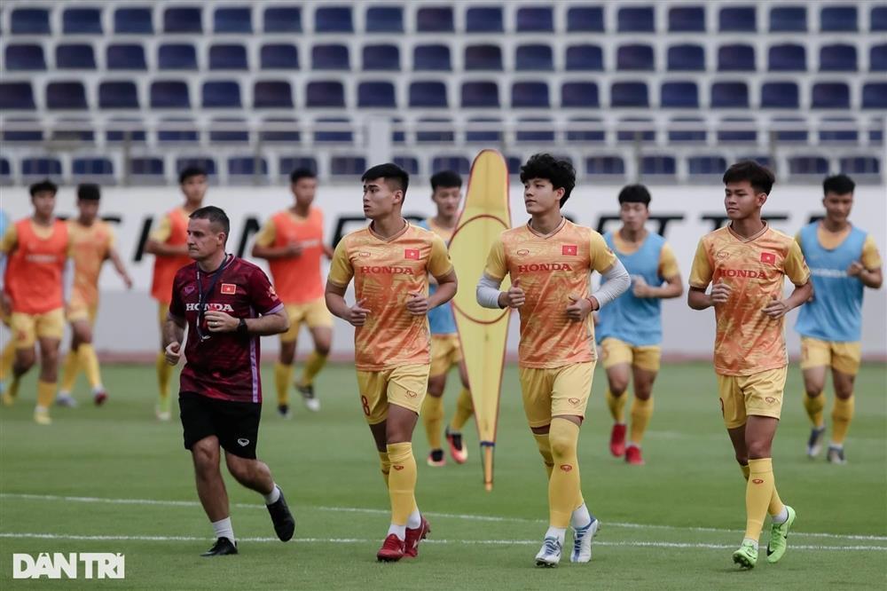 Nhà báo Thái Lan: Quang Hải sang Muathong United chỉ là tin đồn-4