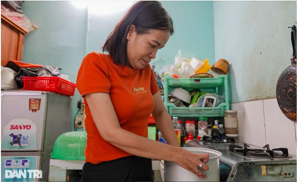 Mẹ đơn thân từng muốn ôm con nhảy sông hồi sinh từ chuyện tình xe lăn-2