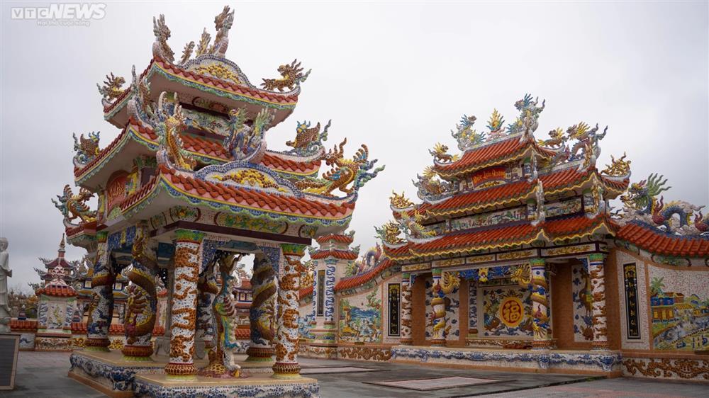 Choáng ngợp thành phố ma xa hoa như lăng tẩm vua chúa ở Thừa Thiên - Huế-6