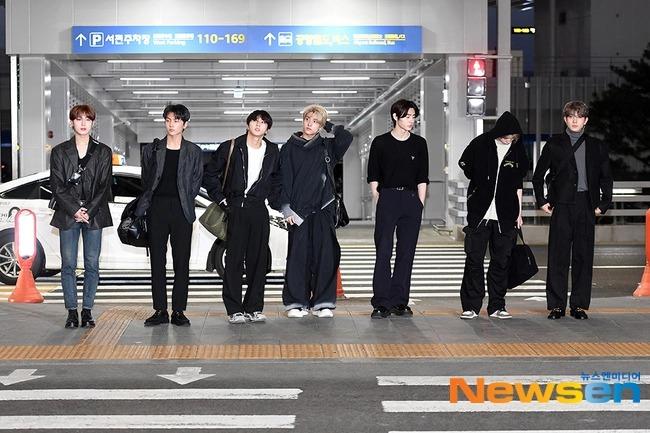 Trước giờ tang lễ Moonbin: Hành động của dàn idol Hàn để tiễn biệt cố nghệ sĩ tại sân bay-7