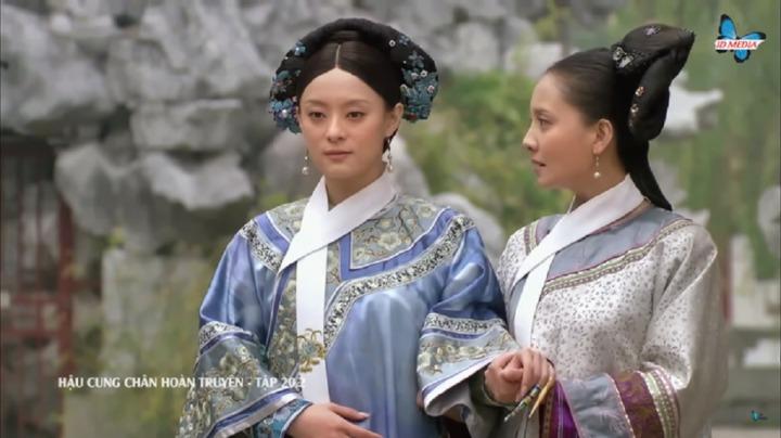 Vì sao phi tần của hoàng đế Trung Quốc mỗi bước đi đều có cung nữ đỡ tay?-4