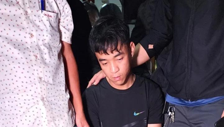 Tên cướp ngân hàng ở Đà Nẵng hóa trang thế nào để trốn sự truy bắt?-1