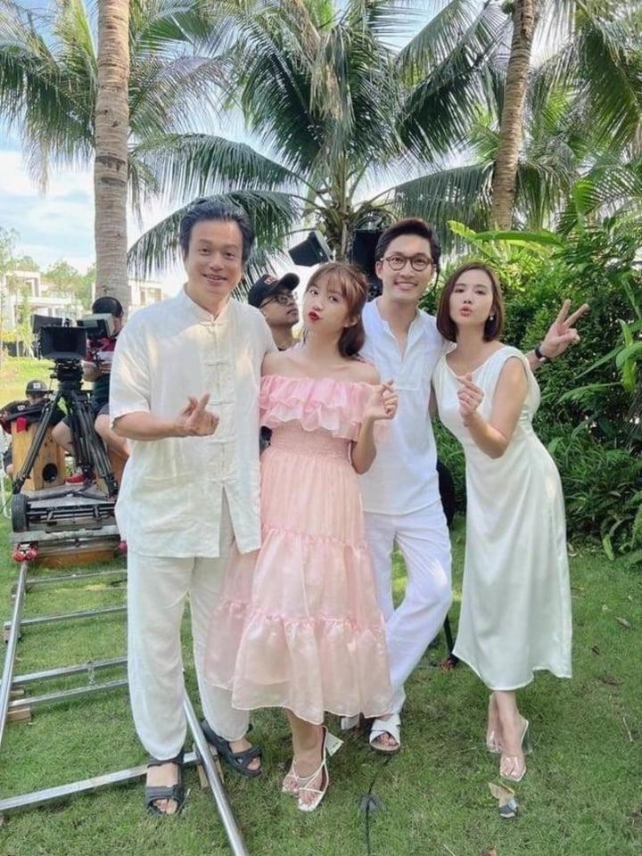 Đình Tú đột ngột tung ảnh ăn hỏi, danh tính cô dâu khiến dân tình ngỡ ngàng-2