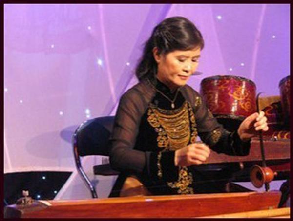 Mẹ ruột nhạc sĩ Hồ Hoài Anh: Từng là Trưởng khoa ở Nhạc viện âm nhạc quốc gia-1