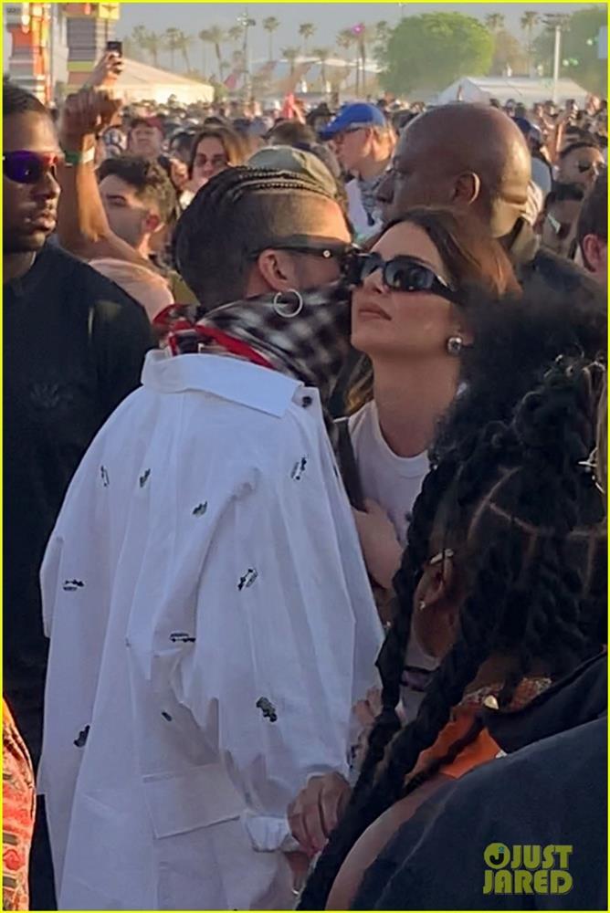 Kendall Jenner thân mật bên bạn trai mới tại sự kiện-6