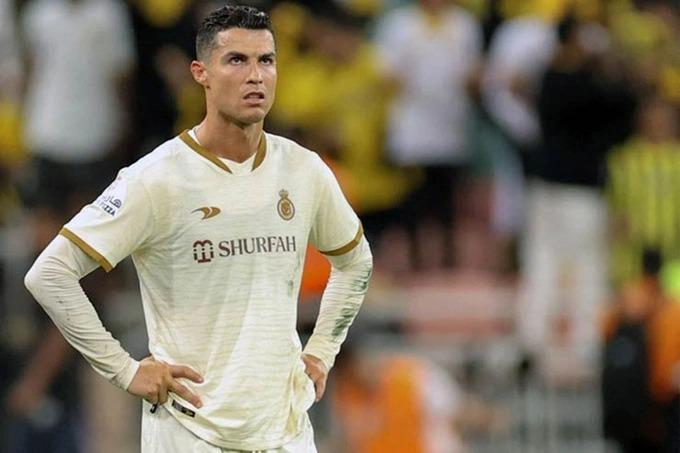 Phản ứng của C.Ronaldo sau hành vi phản cảm-1