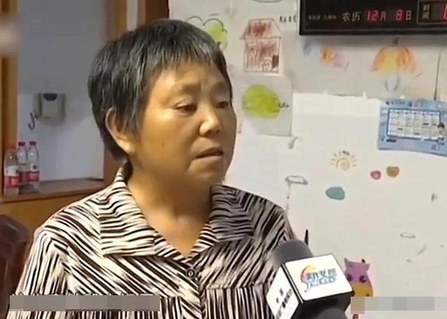 Chồng phải quét mã gần 700 nghìn mỗi lần muốn vào phòng vợ-2