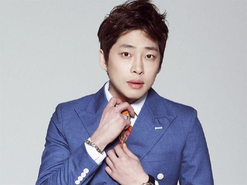 3 nghệ sĩ bị đài truyền hình quốc gia Hàn cấm sóng-6