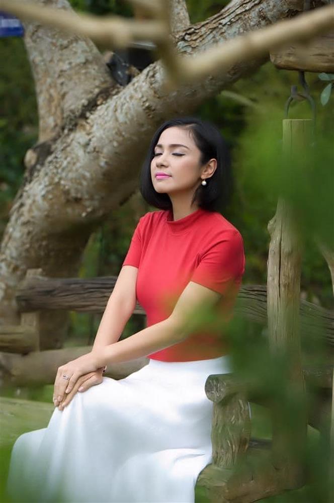 Việt Trinh sống bình yên bên con trai sau hơn 1 năm giải nghệ-3