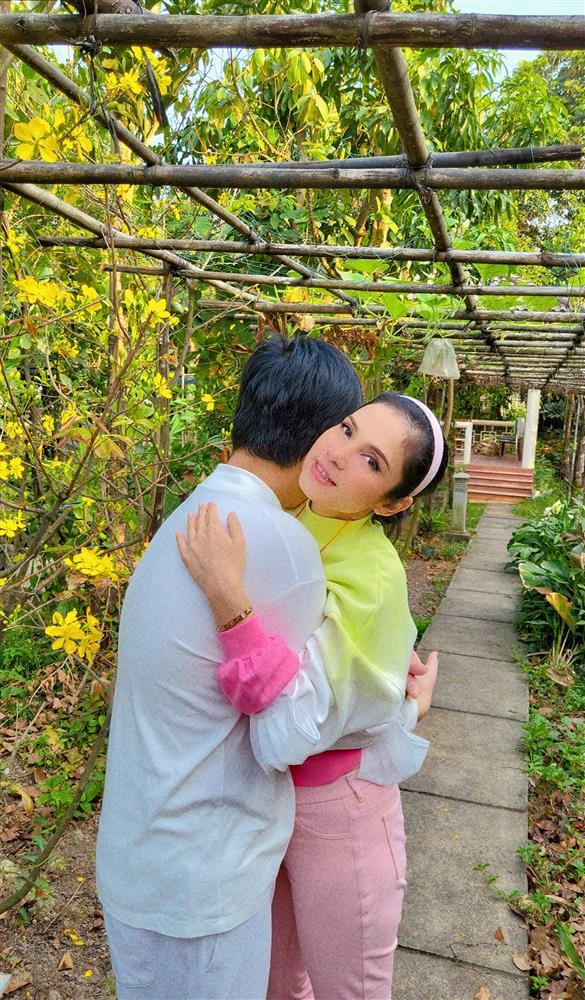 Việt Trinh sống bình yên bên con trai sau hơn 1 năm giải nghệ-7