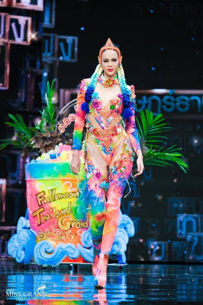Trang phục dân tộc giống nội y ở Hoa hậu Hòa bình Thái Lan-1