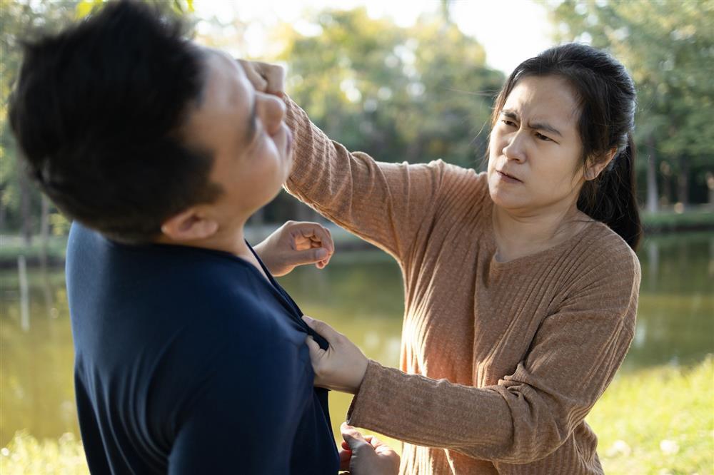 Nhiều người Hàn Quốc coi việc vợ đánh chồng không phải bạo lực-1