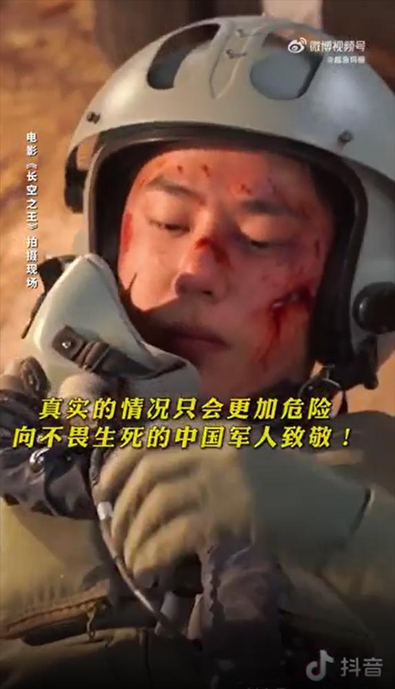 Vương Nhất Bác gặp tai nạn lật xe vẫn muốn tiếp tục ghi hình-3