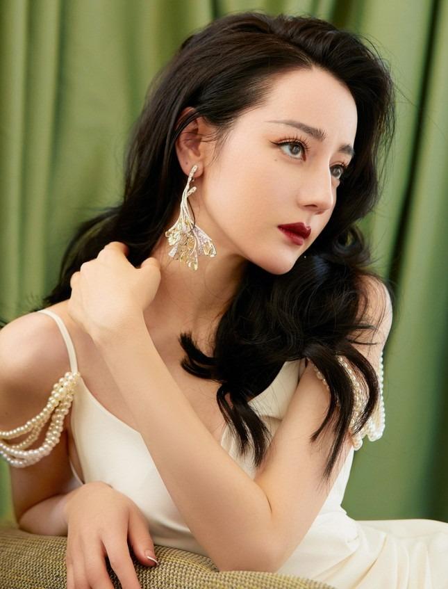 Nữ diễn viên Bạch Lộc lao đao vì một câu chửi tục-1
