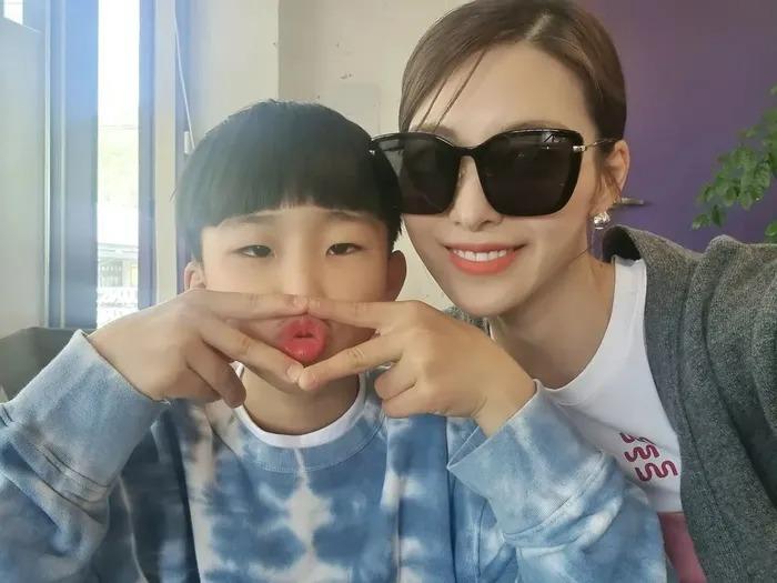 Mỹ nhân Giày Thủy Tinh hiện ra sao sau khi chồng bị ung thư não?-2