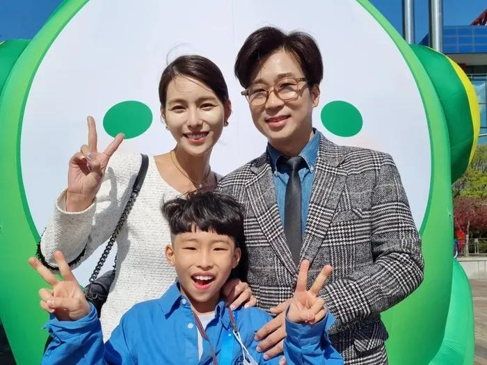 Mỹ nhân Giày Thủy Tinh hiện ra sao sau khi chồng bị ung thư não?-4